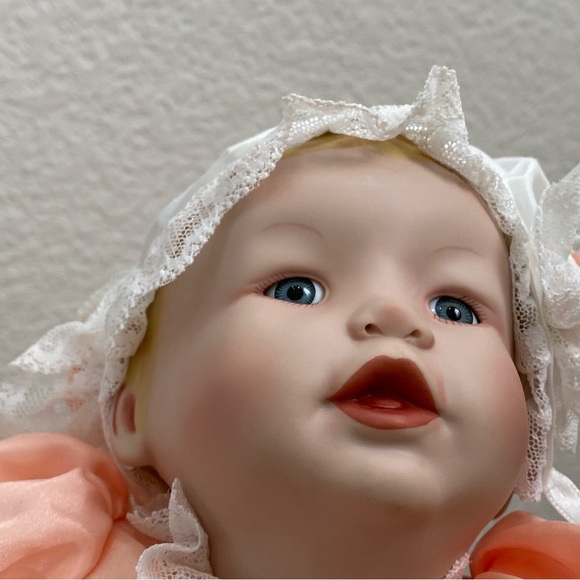 Vintage 1986 Knowles “Heather” Yolanda's Picture Perfect Babies Collection Doll - Picture 10 of 13